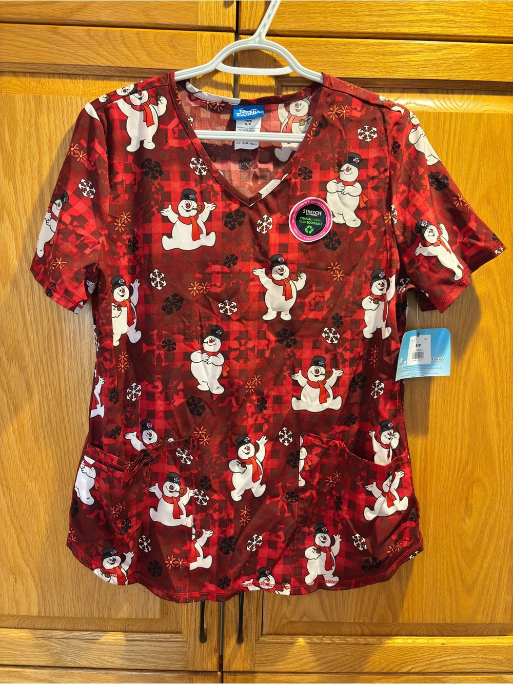 NWT Scrubstar Red Frosty the Snowman Print Short Sleeve Scrub Top - Small